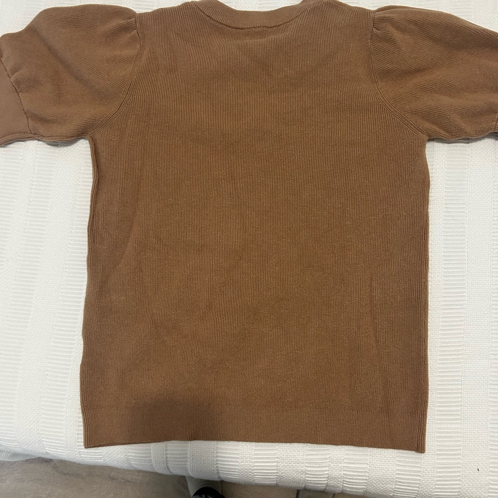 Elegant Women's V-Neck Sweater in Brown - Picture 2 of 2